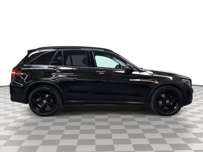 2025 Mercedes-benz Glc