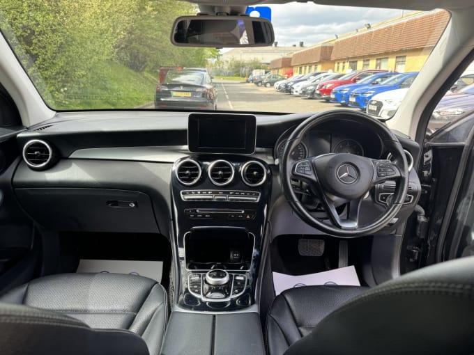 2025 Mercedes-benz Glc