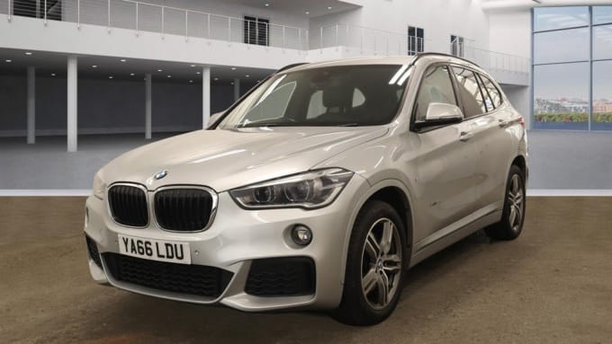 2025 BMW X1