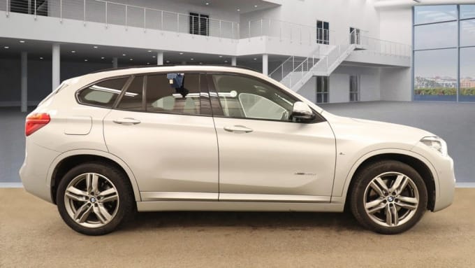 2025 BMW X1