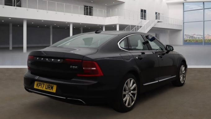 2017 Volvo S90
