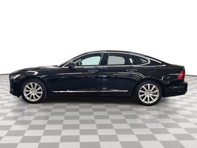 2017 Volvo S90