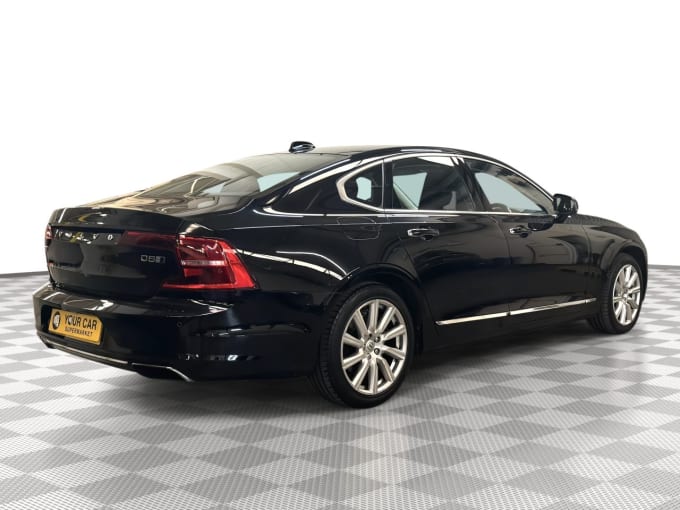 2017 Volvo S90