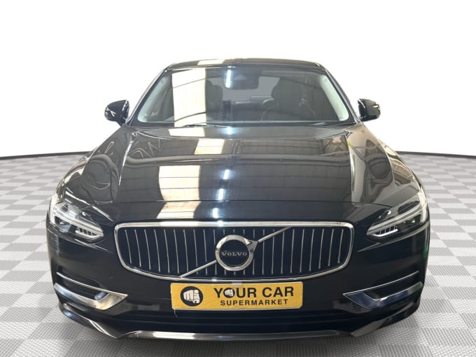 2017 Volvo S90