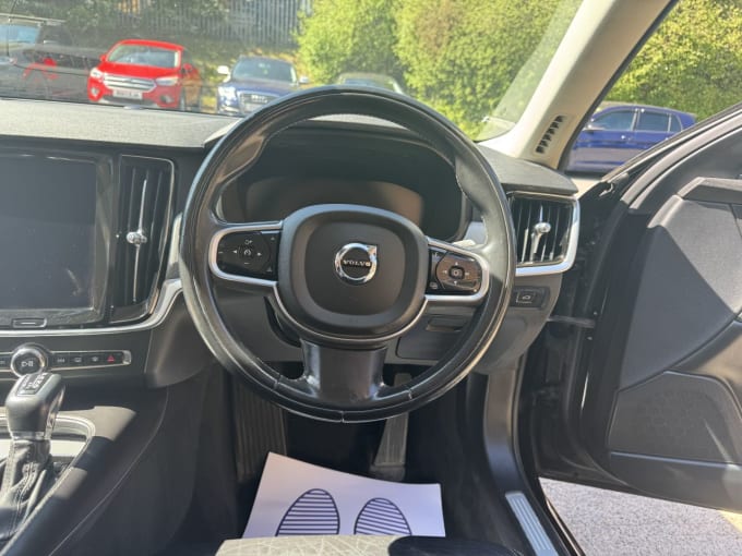 2017 Volvo S90