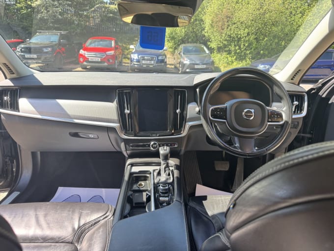 2017 Volvo S90