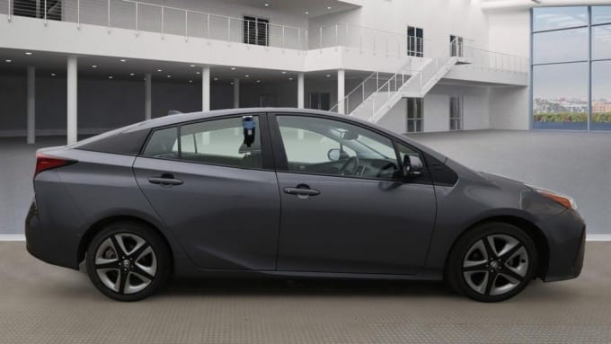 2025 Toyota Prius
