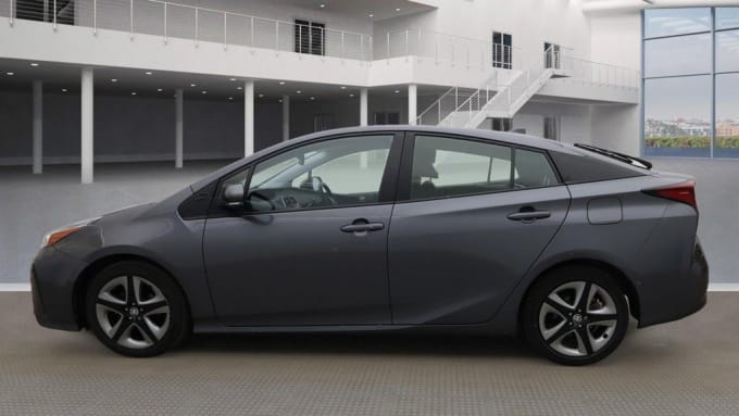 2025 Toyota Prius