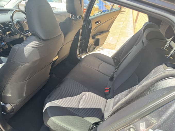 2025 Toyota Prius
