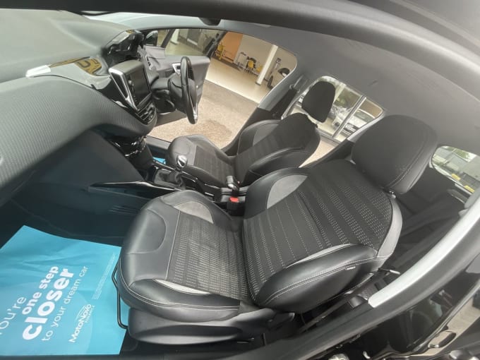 2025 Peugeot 2008