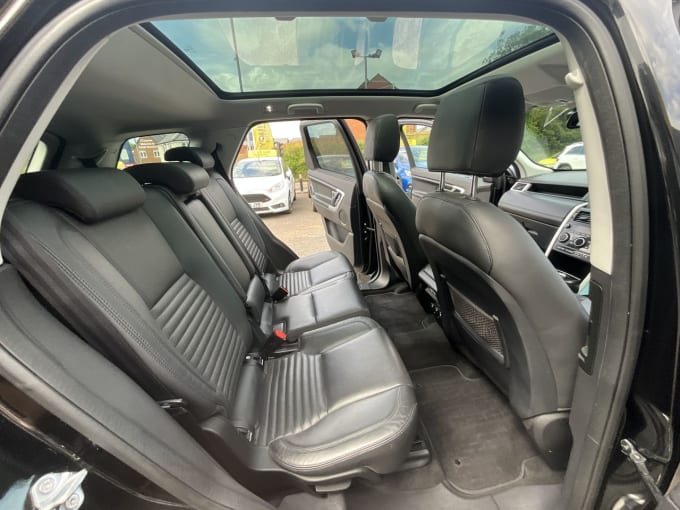 2025 Land Rover Discovery Sport