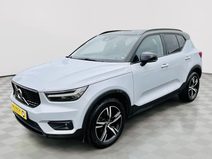 2025 Volvo Xc40