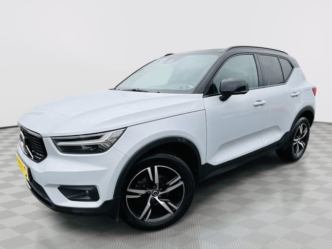 2025 Volvo Xc40