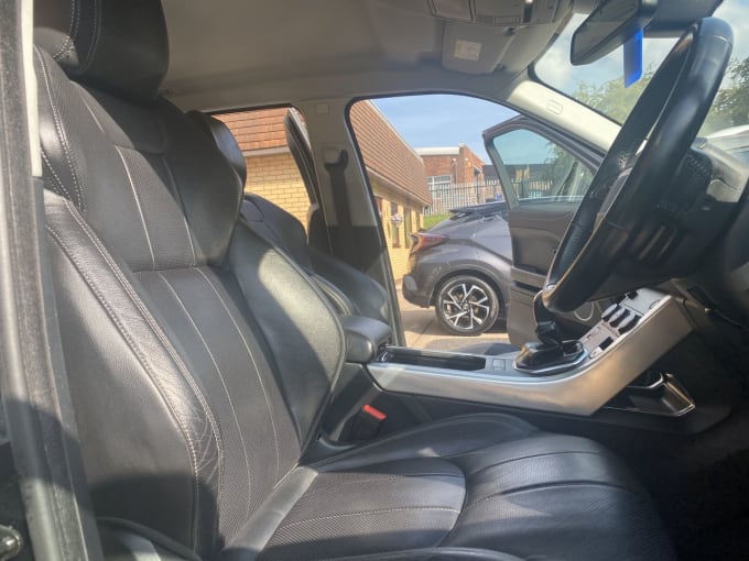 2025 Land Rover Discovery Sport