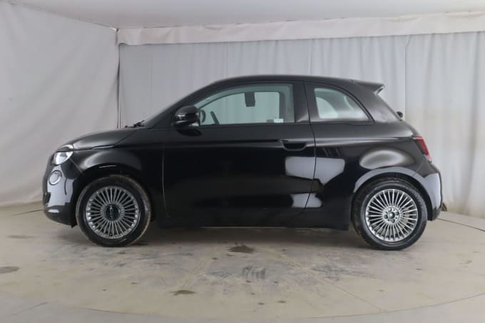 2025 Fiat 500e