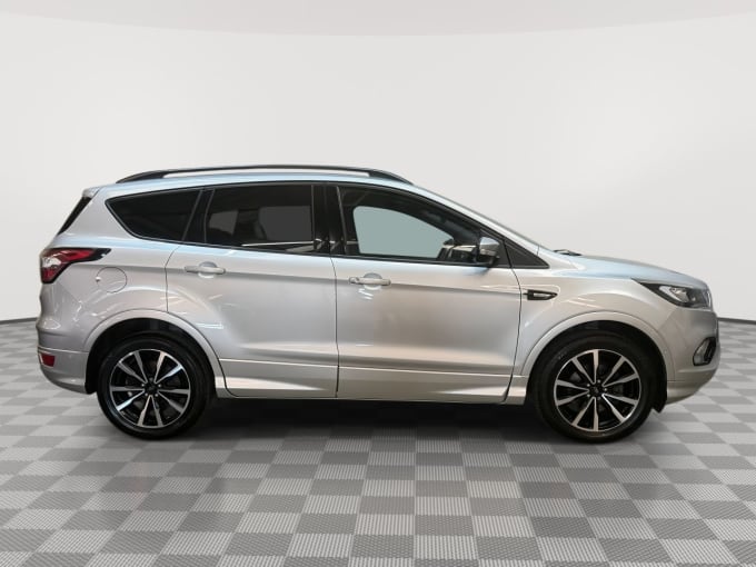 2025 Ford Kuga