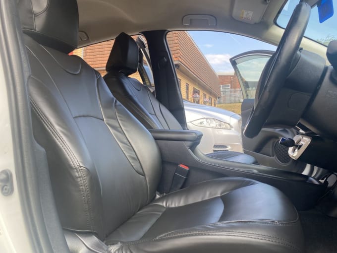 2025 Toyota Prius