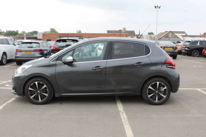 2025 Peugeot 208