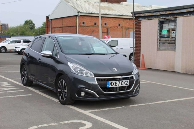 2025 Peugeot 208