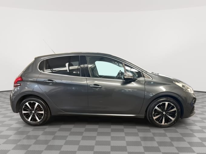 2025 Peugeot 208
