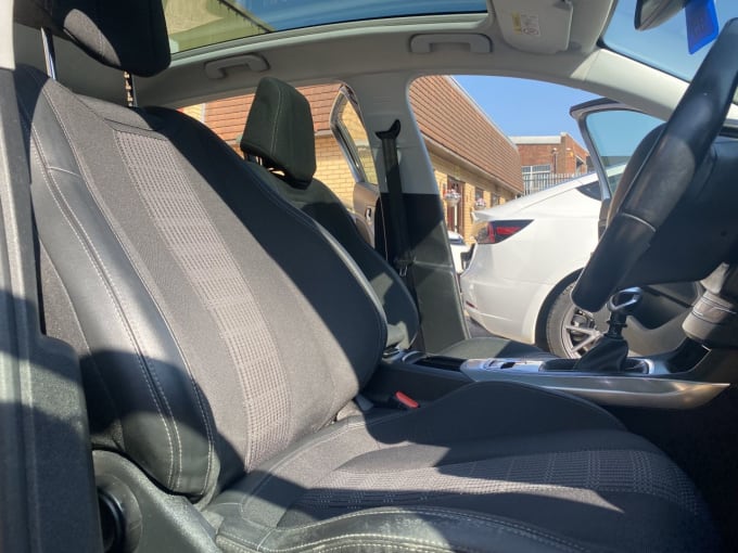2025 Peugeot 308