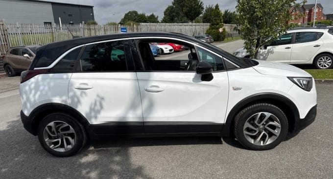 2025 Vauxhall Crossland X