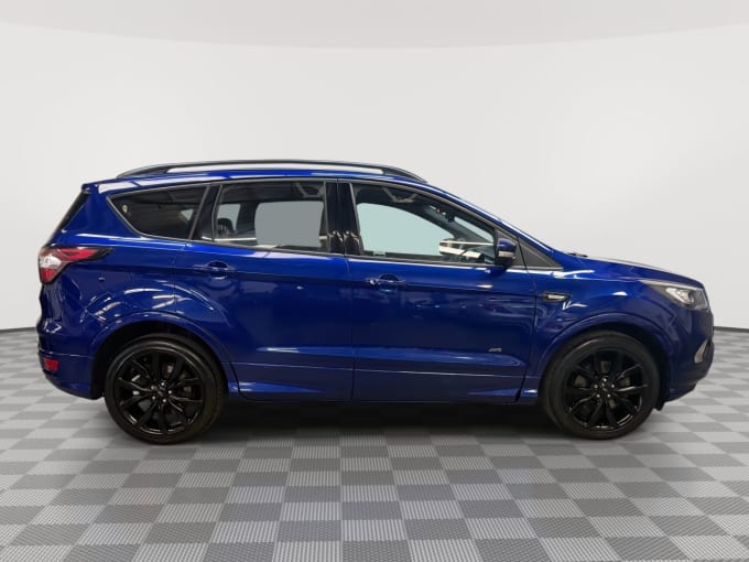 2025 Ford Kuga