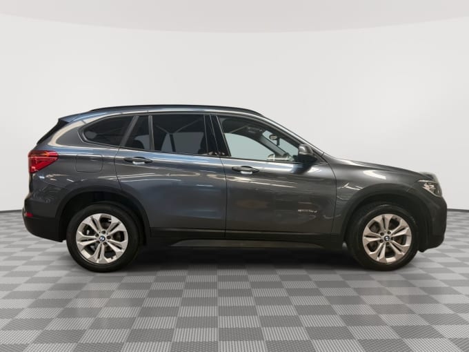 2025 BMW X1