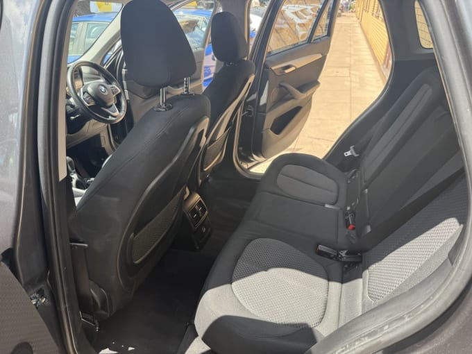 2025 BMW X1