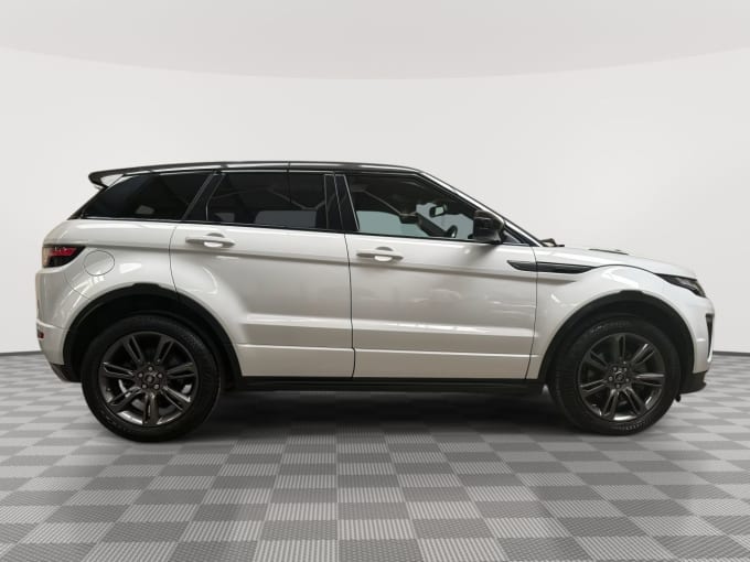 2025 Land Rover Range Rover Evoque