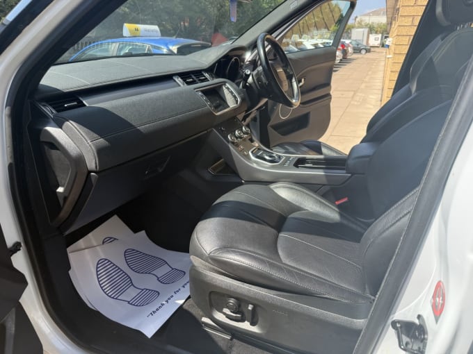 2025 Land Rover Range Rover Evoque