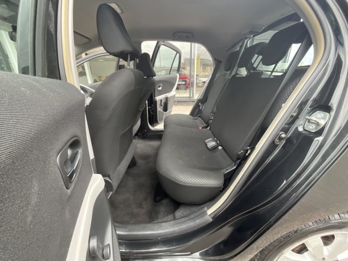 2025 Toyota Yaris