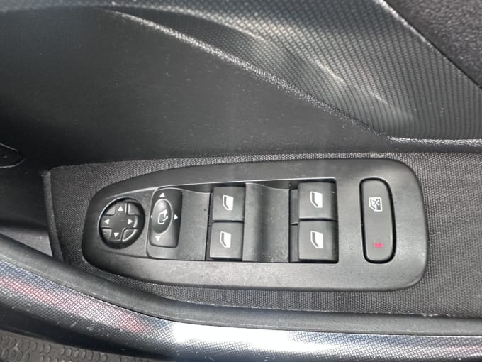 2025 Peugeot 2008