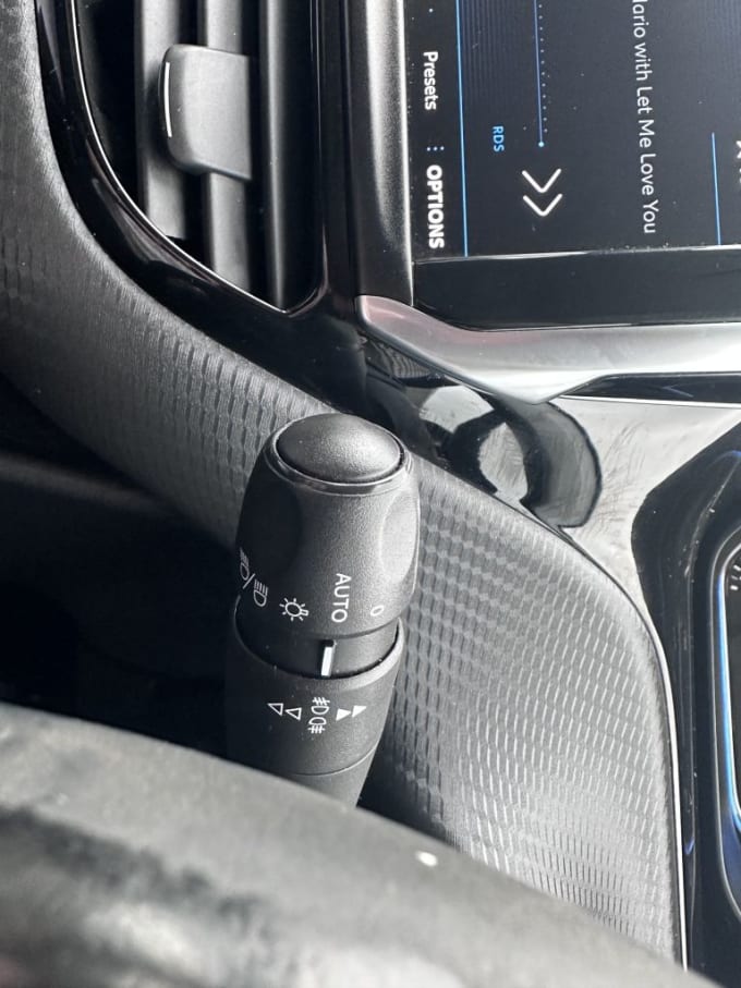 2025 Peugeot 2008