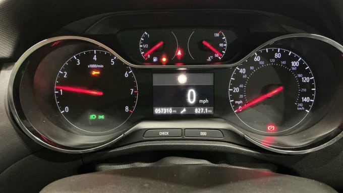 2025 Vauxhall Crossland X