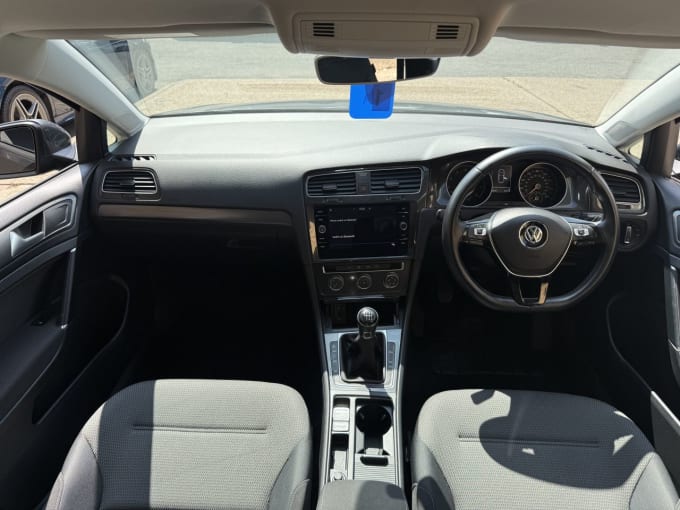 2025 Volkswagen Golf
