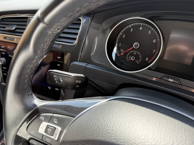 2025 Volkswagen Golf