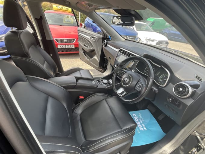 2025 Mg Mg Zs
