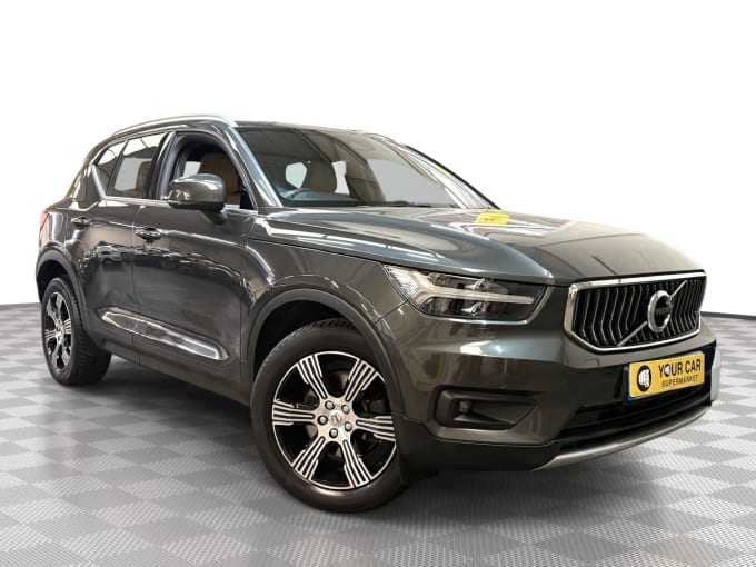 2025 Volvo Xc40