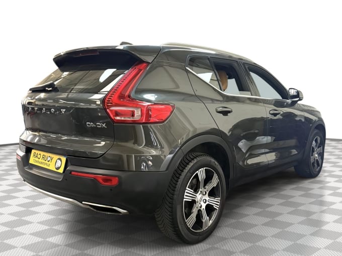 2025 Volvo Xc40