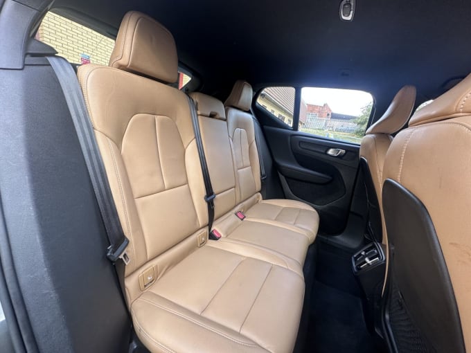 2025 Volvo Xc40