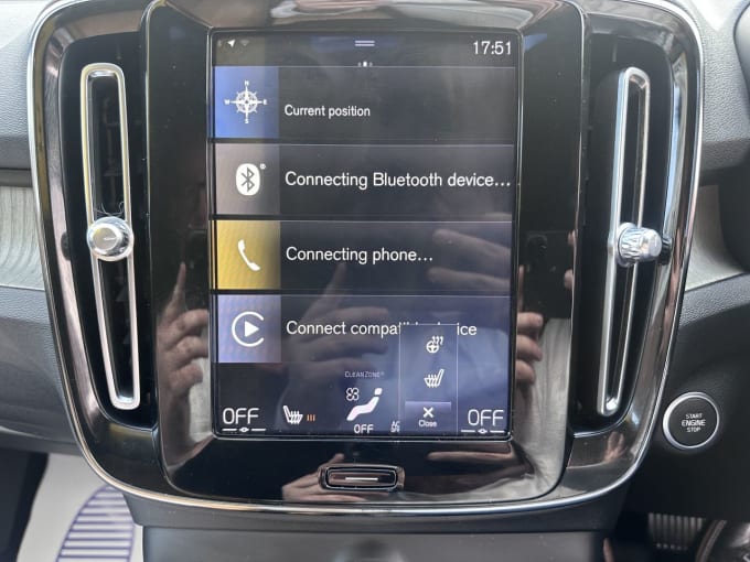 2025 Volvo Xc40