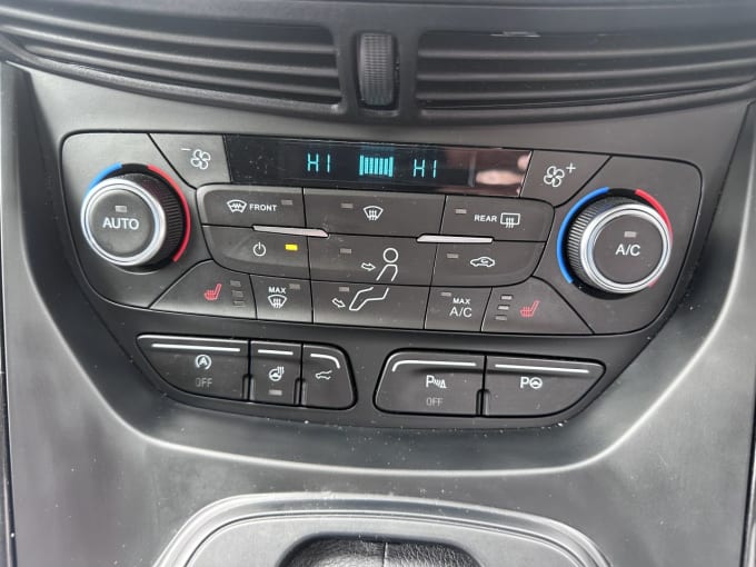 2025 Ford Kuga