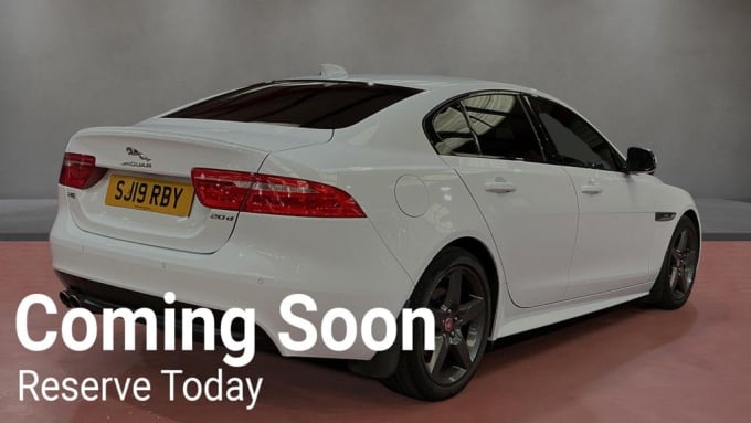 2025 Jaguar Xe