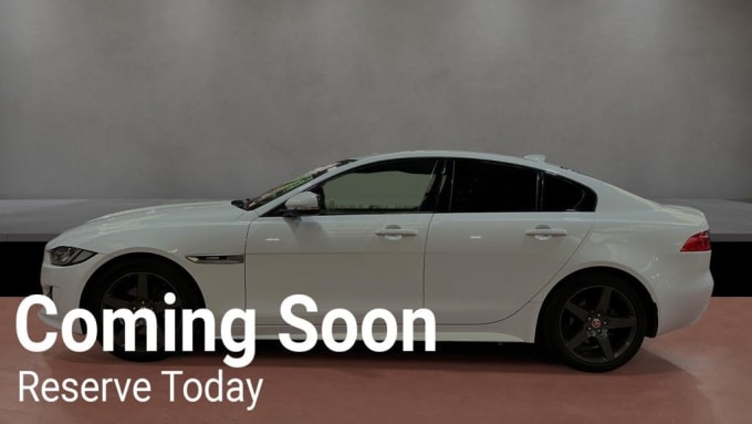 2025 Jaguar Xe