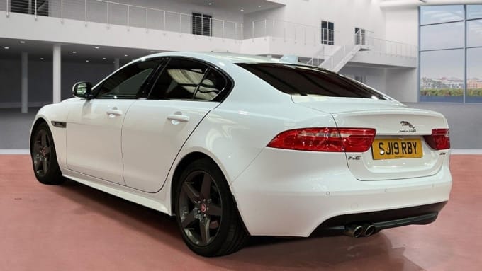 2025 Jaguar Xe