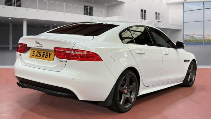 2025 Jaguar Xe