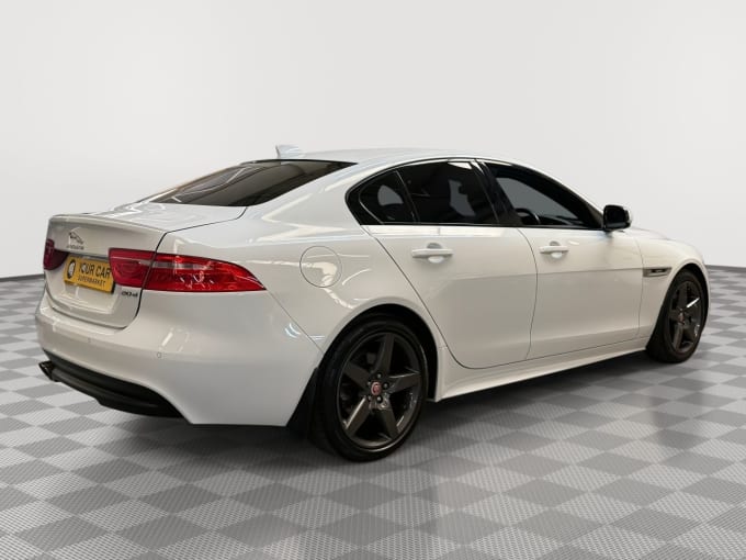 2025 Jaguar Xe