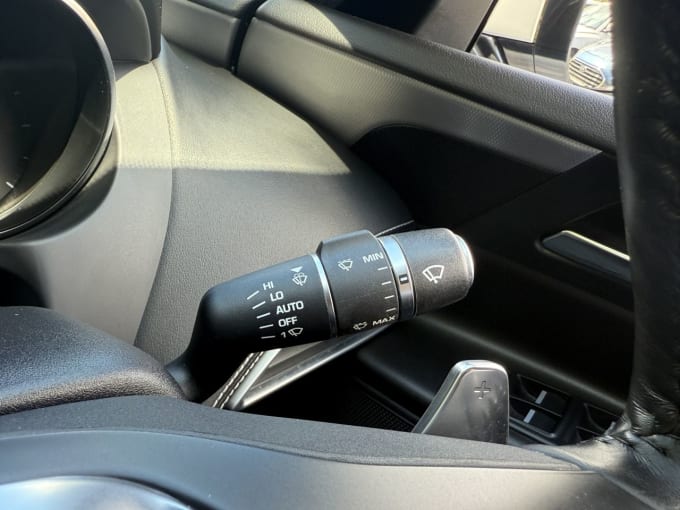 2025 Jaguar Xe
