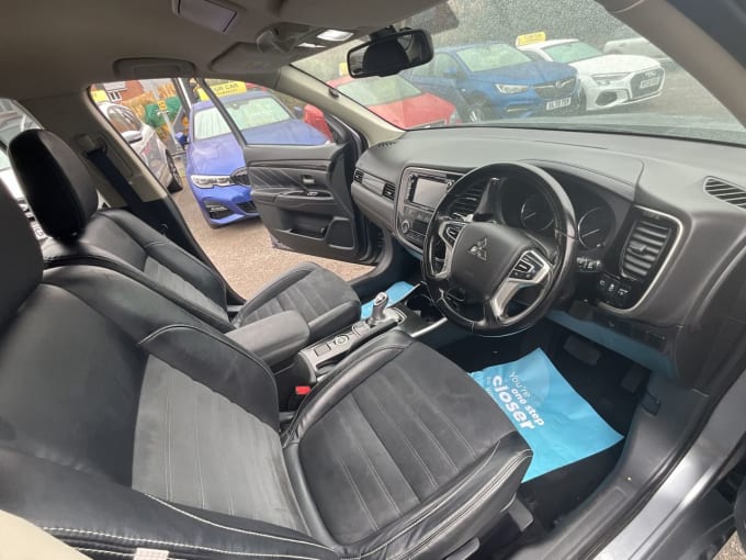 2025 Mitsubishi Outlander